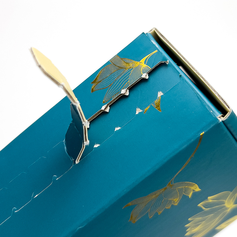 Custom Corrugated Box Shipping Box for Clothing with Self Adhesive