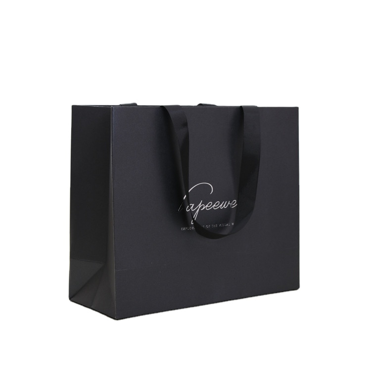 OEM Luxury Sliver Foil Stamping Paper Shopping Bag