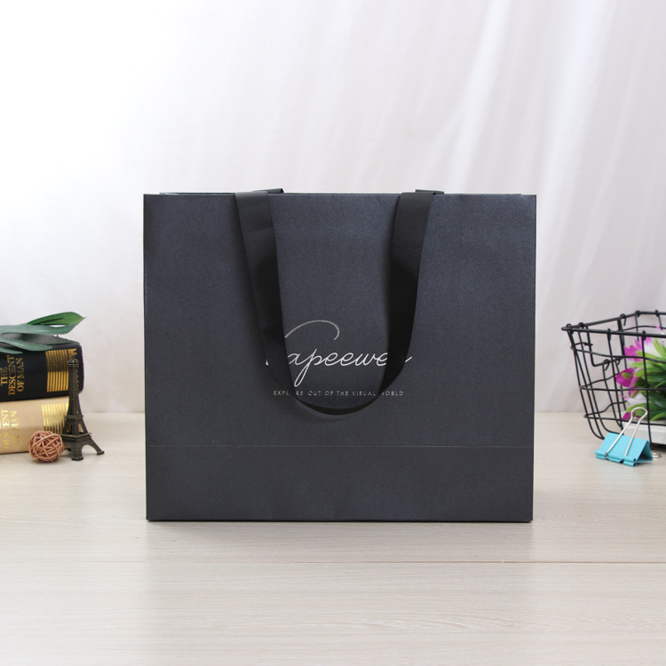 OEM Luxury Sliver Foil Stamping Paper Shopping Bag